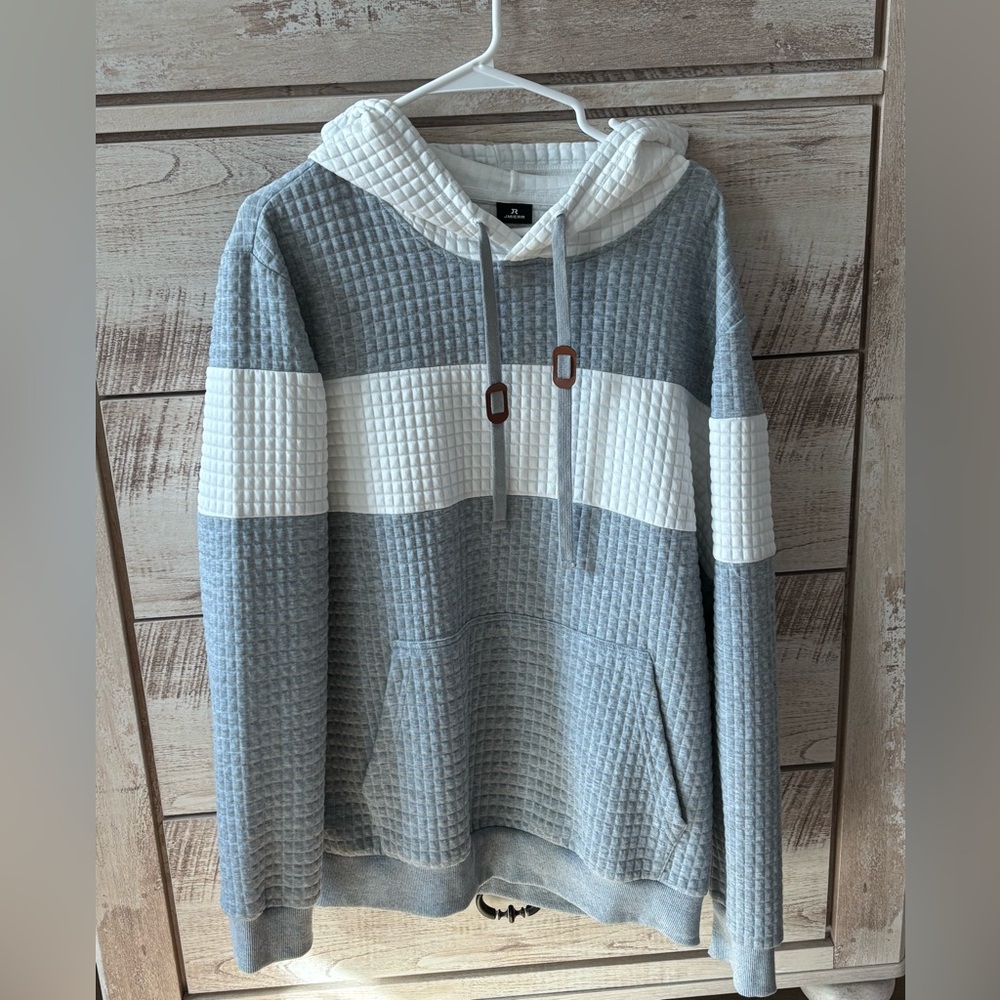 NWOT Jmierr
Men’s waffle hoodie
